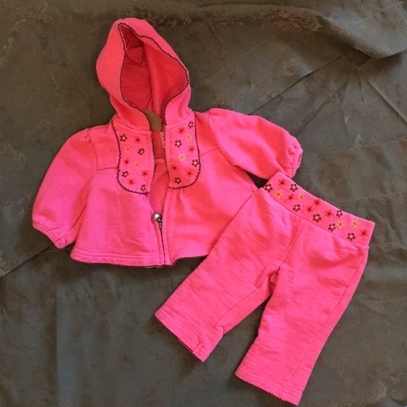 GUESS Pink 2pc set Hoodie & Bottoms. P/1041/250 - Picture 1 of 9